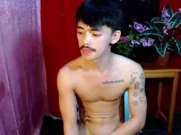 Chaturbate Live Sex Cam of urhunky_boy