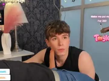 Chaturbate Free Porn Cam of femboy_max