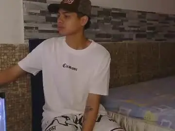 Chaturbate Sex Cam of nico_viper07