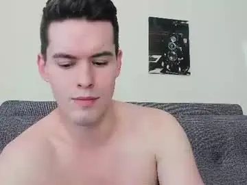 Chaturbate Best live sex cam show of dennis_night