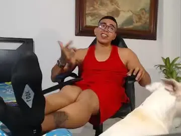 Chaturbate Adult Webcams of alejandrocock23