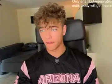 Chaturbate Live Sex Cam of lukedesirable