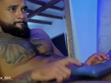 Chaturbate Nude Webcam of connor_666