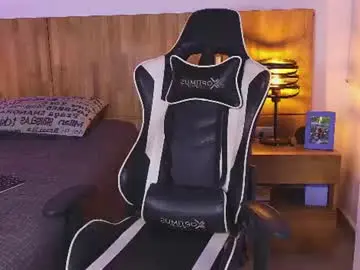Chaturbate Sex Cam of claytonburgues