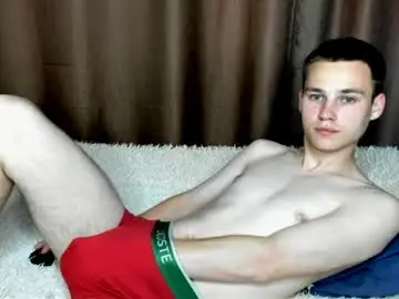 Chaturbate Nude Webcam of robert10211