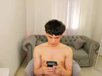 Chaturbate Free Live Porn of ethan_crowe