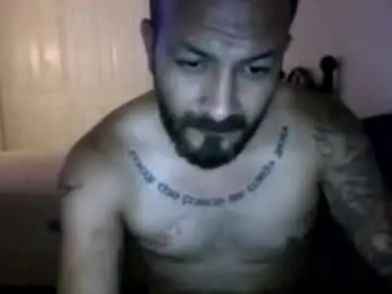 Chaturbate Live Sex of larrabee13