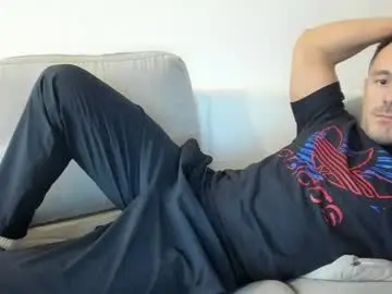 Chaturbate Live Sex of roberto4ever