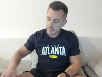 Chaturbate Watch Live Sex Cams of roberto4ever
