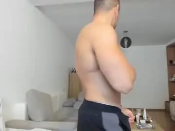 Chaturbate Free Porn Cam of roberto4ever