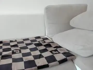 Chaturbate Watch Live Sex Cams of roberto4ever