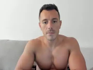 Chaturbate Watch Live Sex Cams of roberto4ever