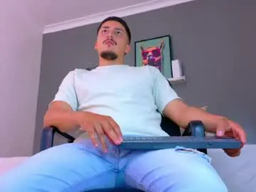 Chaturbate Live Sex Cam of mrfox__