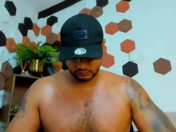 Chaturbate Live Sex of charliegrifinx