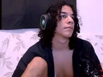 Chaturbate Free Porn Cam of isidroglasc