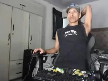 Chaturbate Watch Live Sex Cams of masteralda09