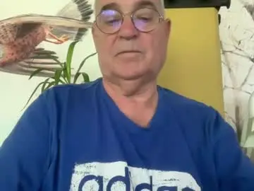 Chaturbate Live Sex Cam of juantricker