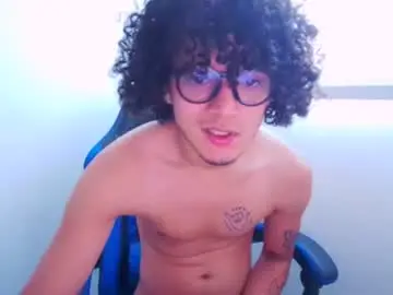 Chaturbate Free Live Porn of maximiliano_pulse