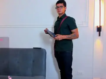 Chaturbate Private Sex Chat of paradise_boy_s