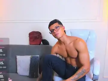 Chaturbate Live Sex Cam of paradise_boy_s