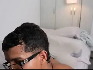 Chaturbate Live Sex of paradise_boy_s