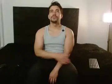 Chaturbate Free Porn Cam of ian_davis