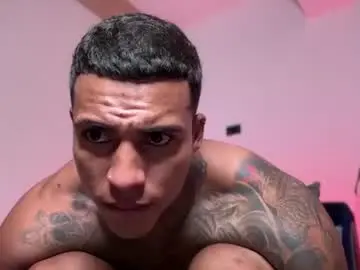 Chaturbate Nude Webcam of jordandenis17