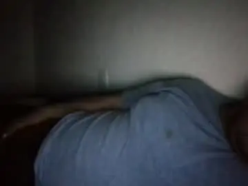 Chaturbate Live Sex Cam of papi_adiel4