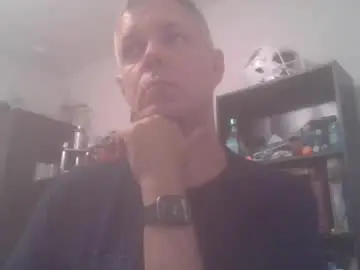 Chaturbate Live Sex Cam of badger32934