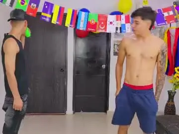 Chaturbate Live Sex Cam of voyeurism_guys