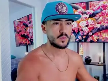 Chaturbate Adult Video Chat of david_johnson372