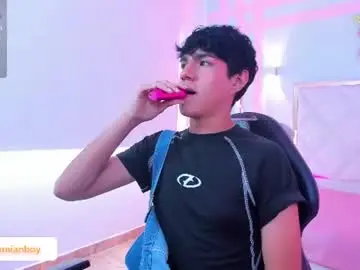 Chaturbate Watch Live Sex Cams of damian_tay1