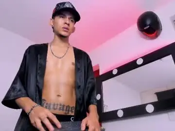 Chaturbate Live Sex Cam of samuel_suarez