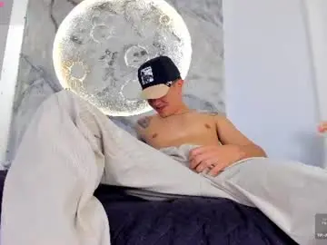 Chaturbate Free Live Porn of diamondss_1