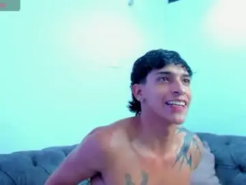 Chaturbate Watch Live Sex Cams of kroywave