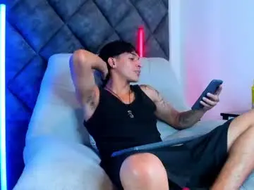 Chaturbate Free Live Porn of kroywave