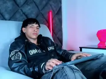 Chaturbate Best live sex cam show of kroywave