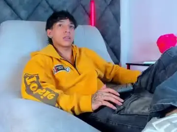 Chaturbate Sex Chat of kroywave