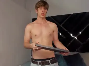 Chaturbate Live Sex of romeo_ricci1