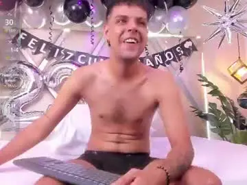 Chaturbate Live Sex of clarentz_baileys