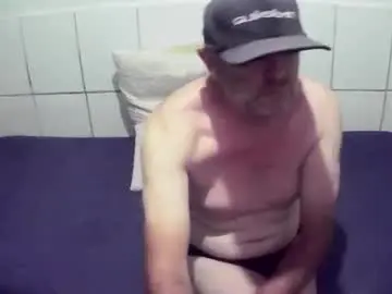 Chaturbate Live Sex Cam of augustopierdona26