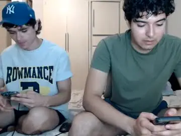 Chaturbate Live Sex Cam of daniel_collins07