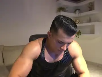 Chaturbate Free Live Porn of maximohoot
