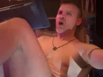 Chaturbate Watch Live Sex Cams of str8foryouguy