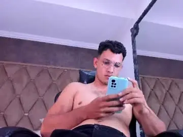 Chaturbate Adult Video Chat of eimyandmaxi