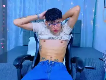 Chaturbate Live Porn of nicolastorres__