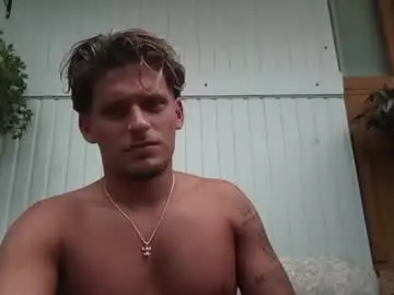 Chaturbate Best live sex cam show of roberto_twink1