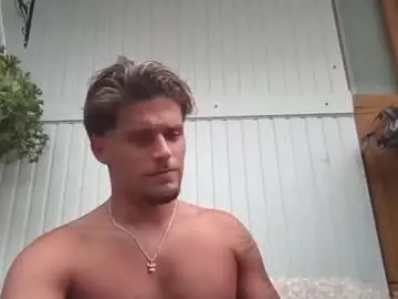 Chaturbate Live Porn of roberto_twink1