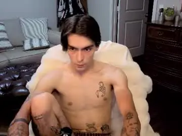 Chaturbate Nude Webcam of str8whiteboy21