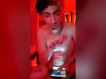 Chaturbate Live Sex Cam of bodyyattiyatti